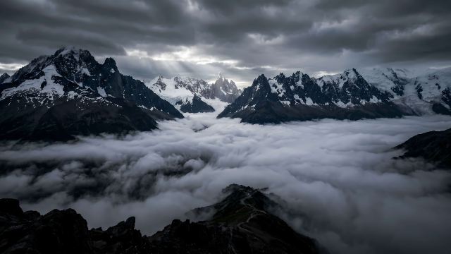Valley Of Clouds wallpaper in 3840x2160